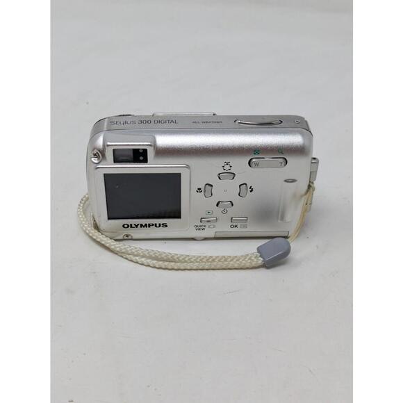 Olympus Stylus 300 1.5" Display 3.2MP 3x Optical Zoom Digital Camera - Untested - Picture 2 of 8
